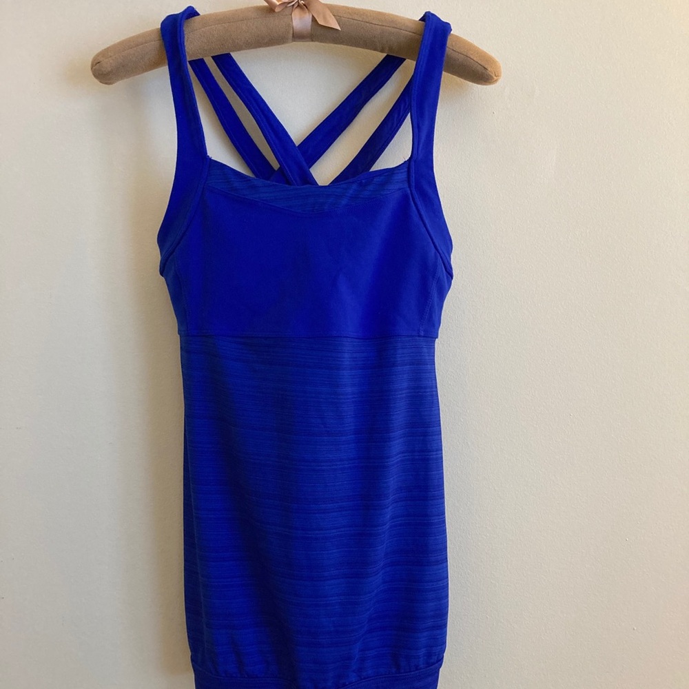 Athleta strappy workout top